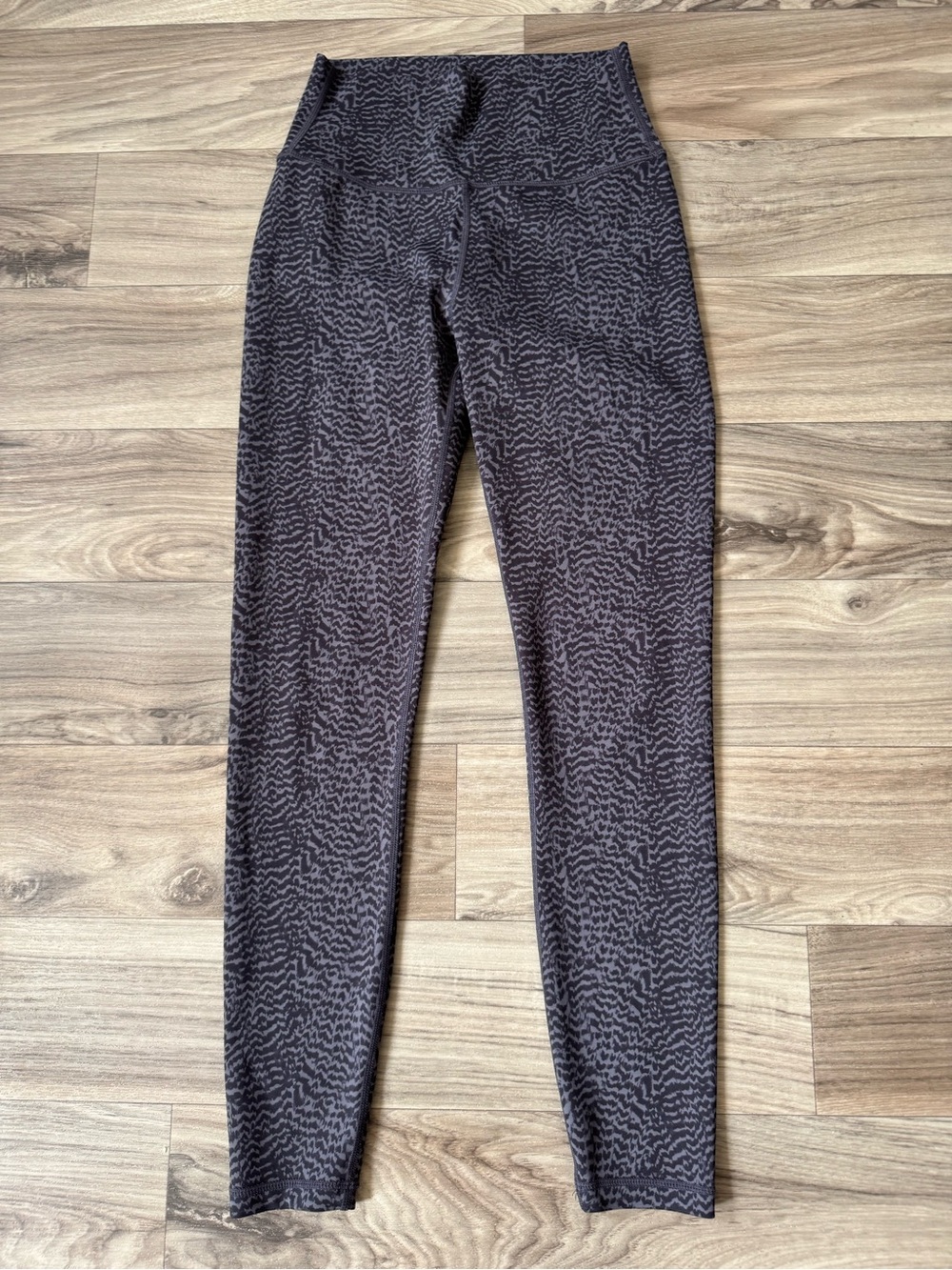 All Fenix Savannah 7/8 Leggings in Charcoal Print Size Small